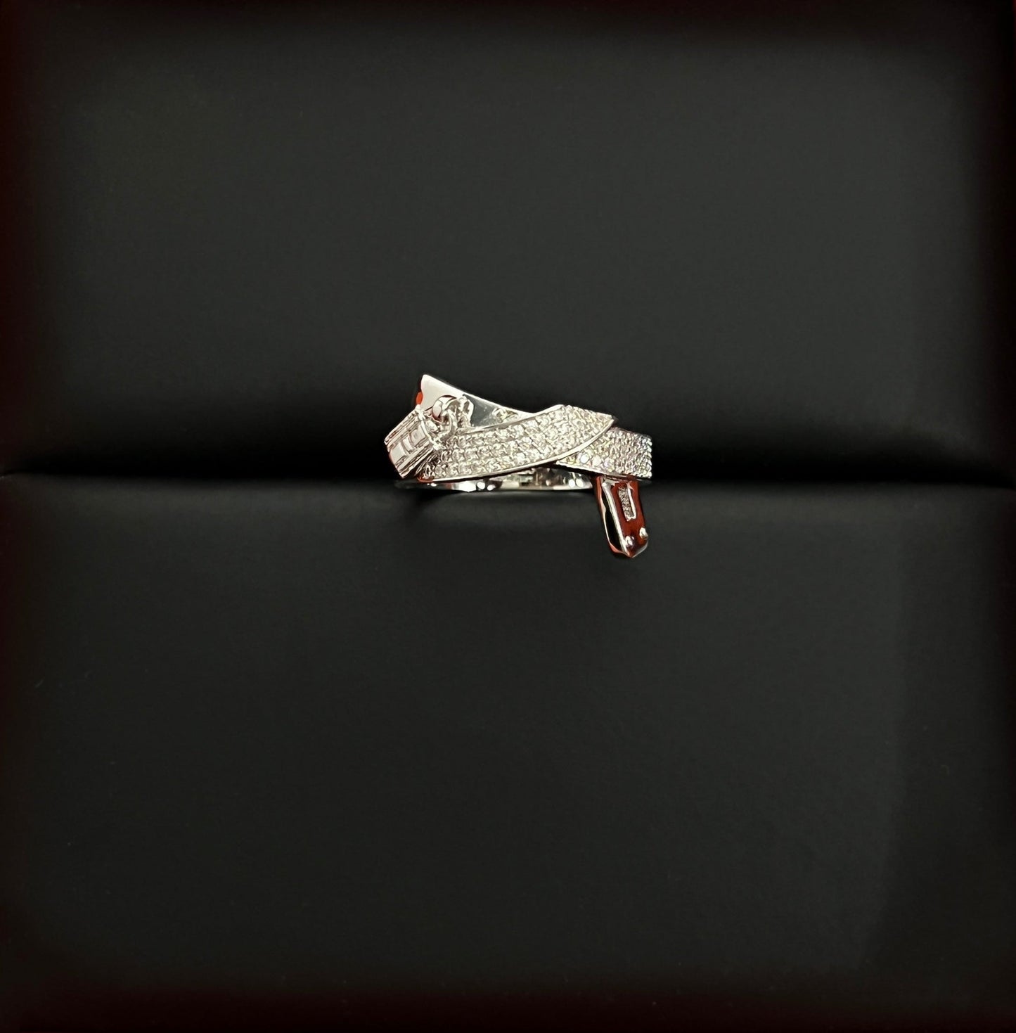 18K Kelly Gavroche Diamonds Hermes Ring